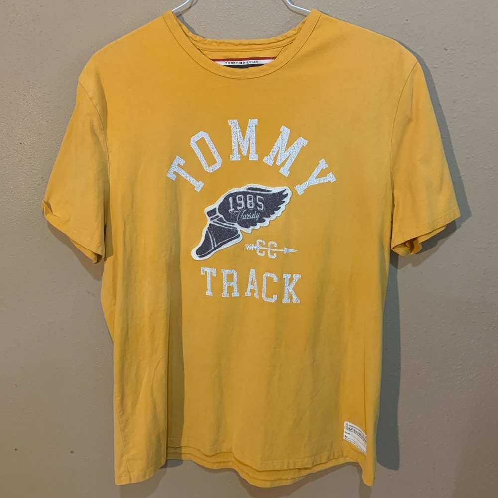 Vintage Tommy Hilfiger Tshirt size large